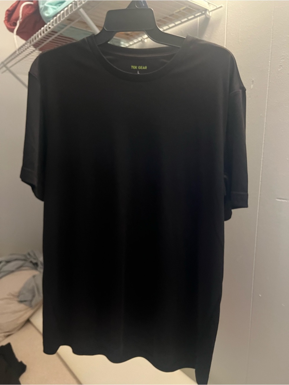 Men’s Tek Gear Black Short Sleeve Performance Tee